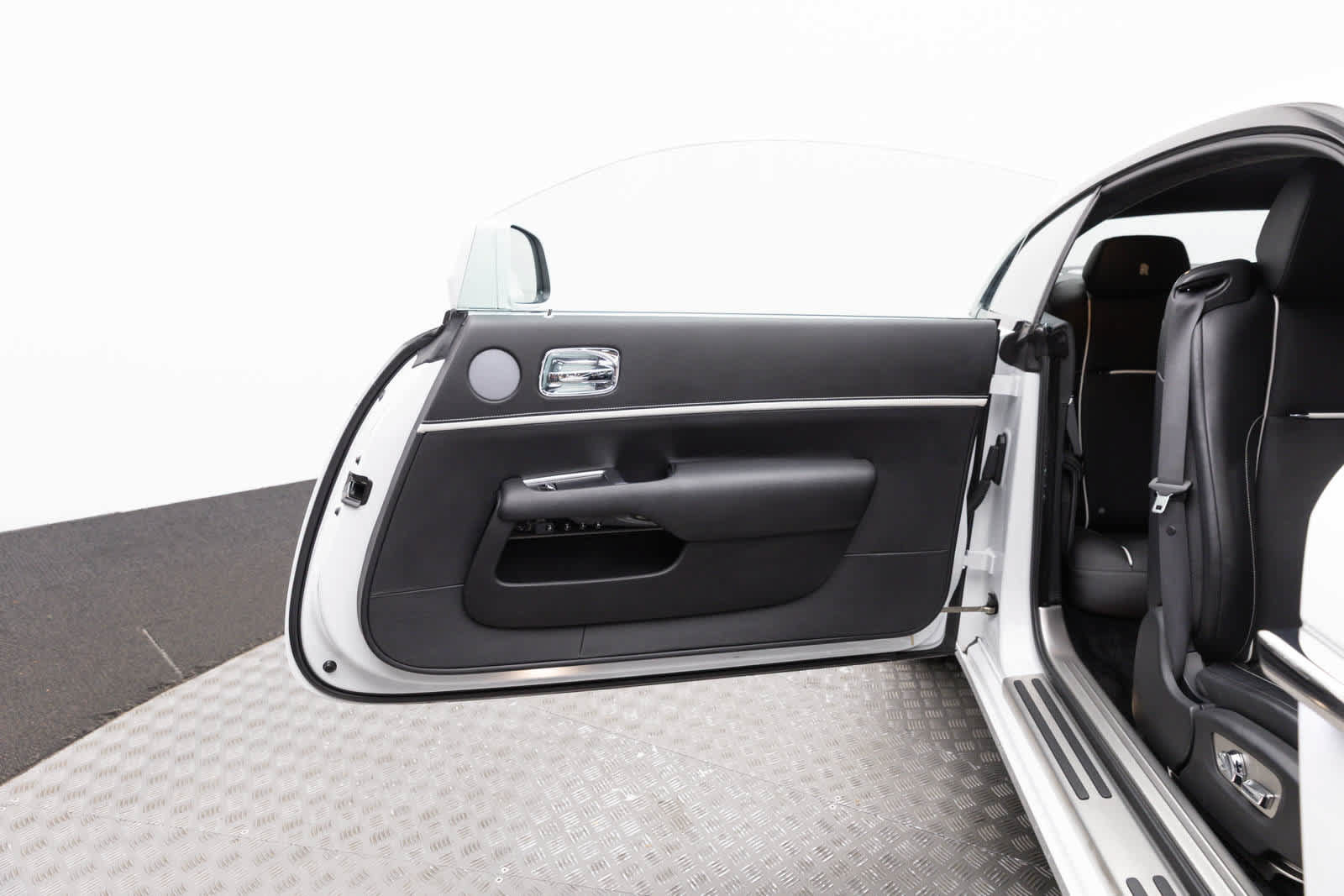 Certified 2018 Rolls-Royce Wraith RWD image 49