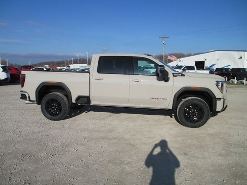 New 2026 GMC Sierra 2500 AT4 image 3