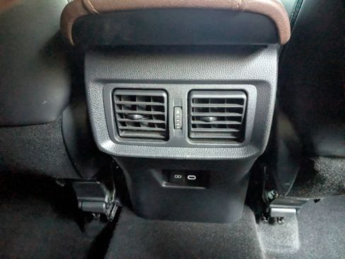 Used 2023 Toyota Venza Limited AWD/4WD image 21
