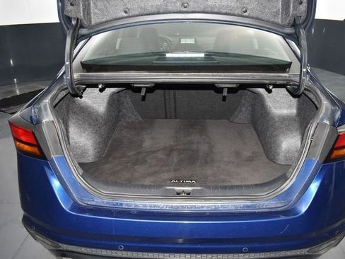 Used 2023 Nissan Altima 2.5 SR image 32