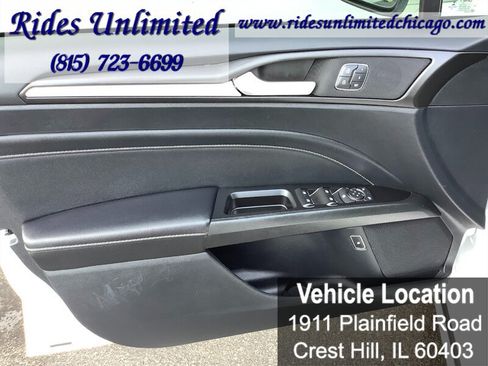 Used 2020 Ford Fusion Titanium FWD image 7