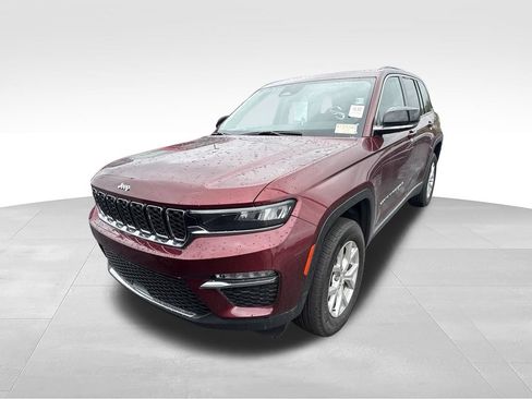 Used 2023 Jeep Grand Cherokee Limited AWD/4WD image 6