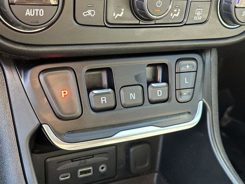 Used 2018 GMC Terrain Denali w/ Driver Alert Package II image 18