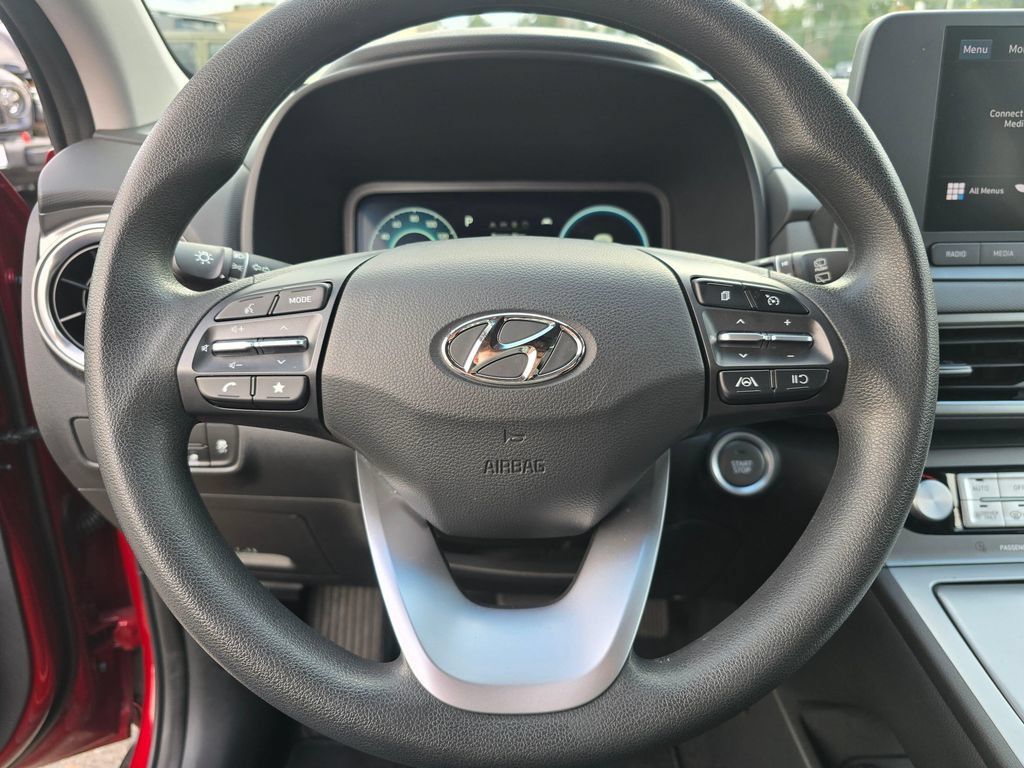 Used 2023 Hyundai Kona SE FWD image 20
