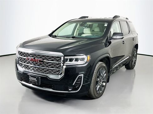Used 2023 GMC Acadia Denali image 7