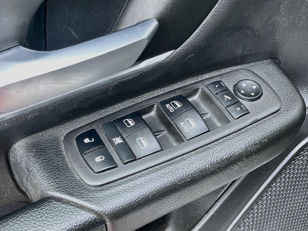 Used 2022 RAM 1500 Big Horn AWD/4WD image 18