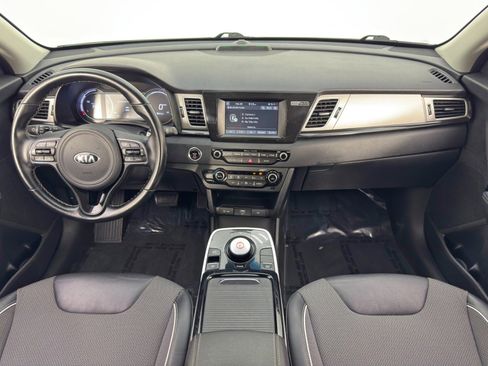 Used 2019 Kia Niro EX image 11