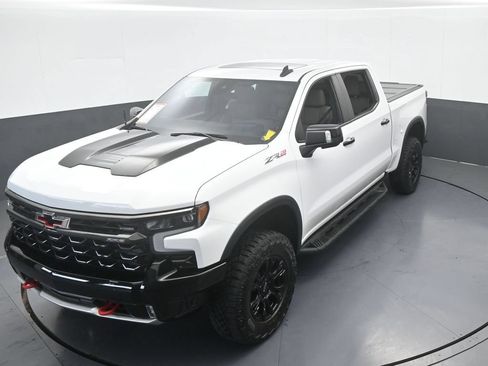 Used 2024 Chevrolet Silverado 1500 ZR2 w/ Technology Package AWD/4WD image 56