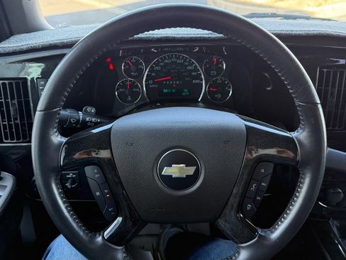 Used 2023 Chevrolet Express 2500 RWD image 49