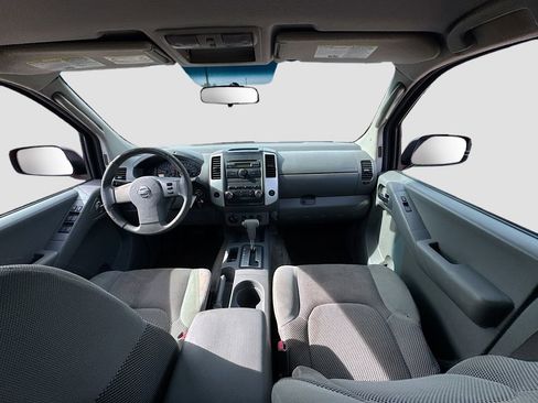 Used 2010 Nissan Frontier SE AWD/4WD image 24