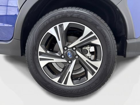 Used 2025 Subaru Crosstrek 2.5i Premium AWD/4WD image 51