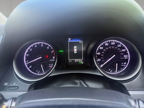 Used 2023 Toyota Camry SE w/ Convenience Package FWD image 14