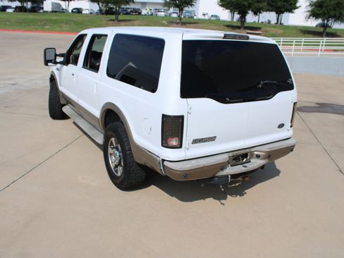 Used 2005 Ford Excursion Eddie Bauer RWD image 8
