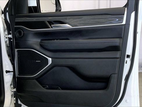 Used 2022 Jeep Wagoneer Series III w/ Flexible Seating Group RWD image 25