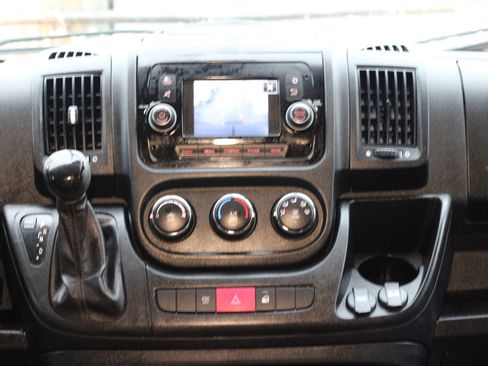 Used 2018 RAM ProMaster 2500 image 18