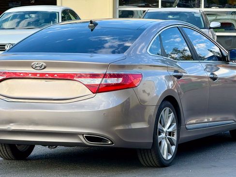 Used 2013 Hyundai Azera w/ Technology Pkg FWD image 9