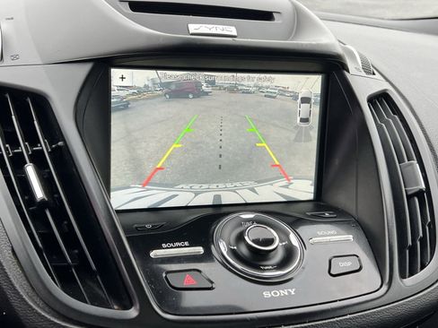 Used 2017 Ford Escape Titanium image 19