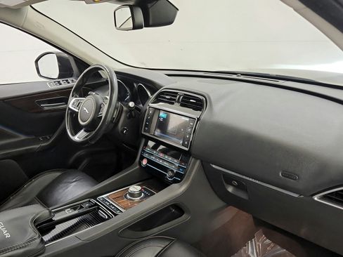 Used 2018 Jaguar F-PACE Prestige AWD/4WD image 34