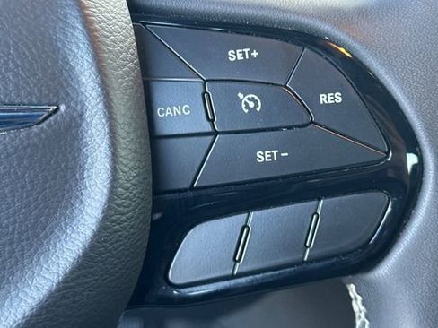 Used 2023 Chrysler 300 S image 26