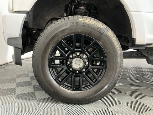 Used 2019 Ford F250 Lariat w/ Lariat Value Package AWD/4WD image 27