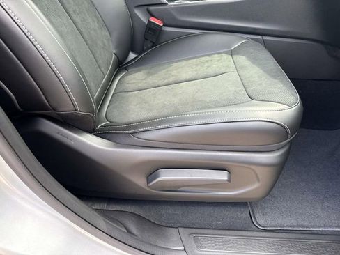 New 2025 Jeep Grand Cherokee L Altitude RWD image 28