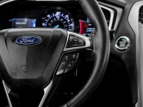 Used 2020 Ford Fusion SEL FWD image 16