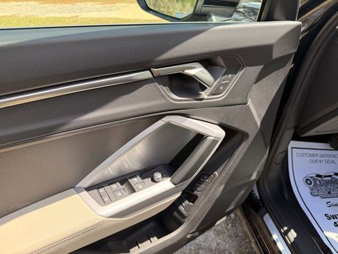 Used 2024 Audi Q3 2.0T Premium image 14