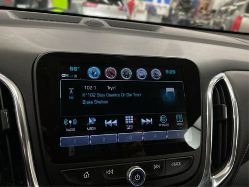 Used 2018 Chevrolet Equinox Premier image 28