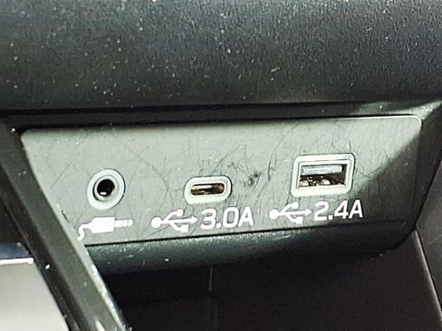 Used 2023 Subaru Outback Limited AWD/4WD image 20