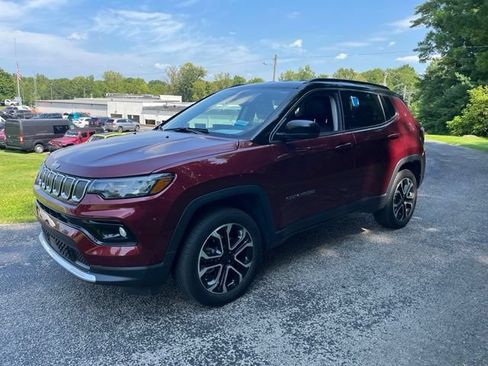 Used 2022 Jeep Compass Limited AWD/4WD image 7