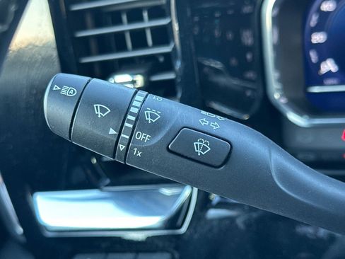 Used 2025 Chevrolet Silverado 1500 High Country w/ Technology Package image 36