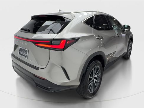 Used 2024 Lexus NX 250 FWD image 7