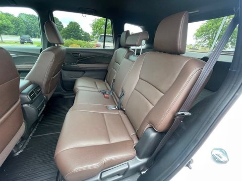 Used 2025 Honda Passport EX-L image 26