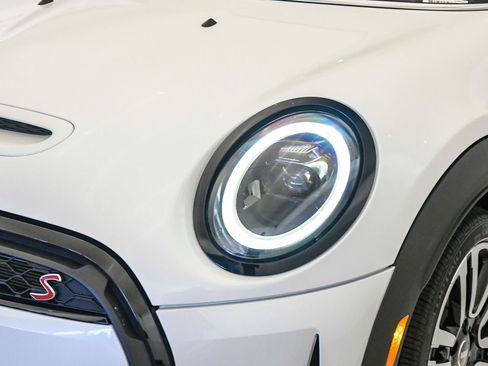 Used 2024 MINI Cooper S FWD image 9