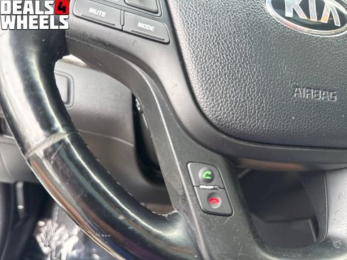 Used 2014 Kia Cadenza Limited FWD image 32