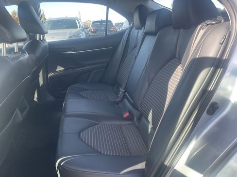 Used 2021 Toyota Camry SE image 23