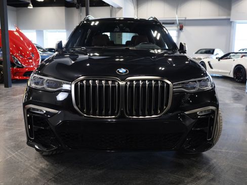 Used 2020 BMW X7 M50i w/ Dynamic Handling Package image 2