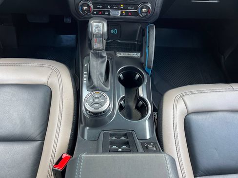 Used 2024 Ford Bronco Wildtrak AWD/4WD image 22