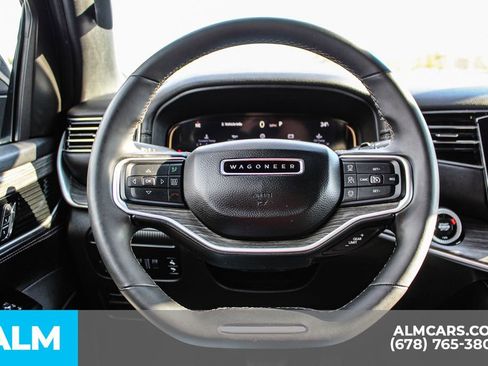 Used 2024 Jeep Wagoneer Series II w/ Flexible Seating Group image 28