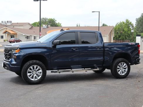 Used 2022 Chevrolet Silverado 1500 Custom AWD/4WD image 10