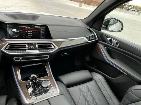 Used 2023 BMW X5 sDrive40i image 9