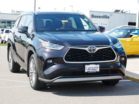 Used 2020 Toyota Highlander Platinum AWD/4WD image 24