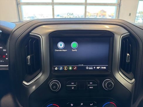 Used 2021 Chevrolet Silverado 1500 LT Trail Boss w/ Convenience Package II image 3