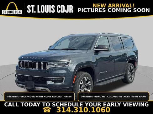 Used 2024 Jeep Wagoneer Series III AWD/4WD image 1