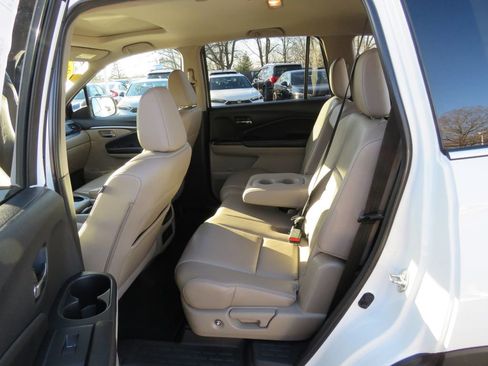 Used 2017 Honda Pilot EX-L image 24
