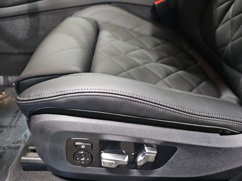 New 2026 BMW X5 xDrive40i w/ Climate Comfort Package image 31