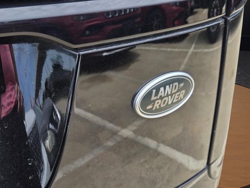 Used 2022 Land Rover Range Rover Velar R-Dynamic S AWD/4WD image 37