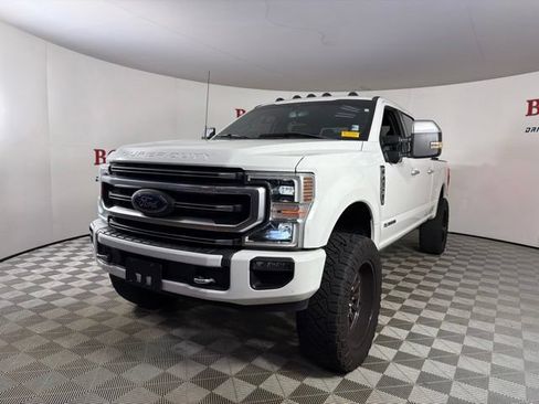 Used 2022 Ford F250 Platinum w/ FX4 Off-Road Package AWD/4WD image 4