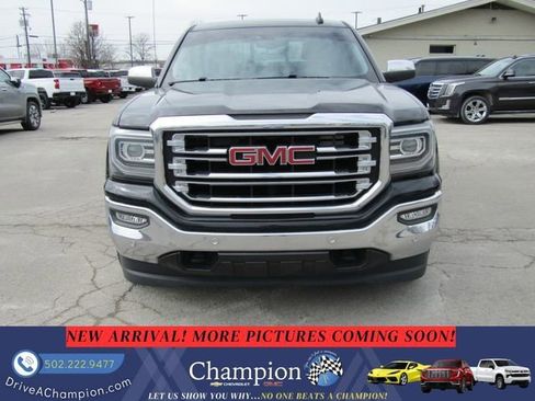 Used 2018 GMC Sierra 1500 SLT image 2