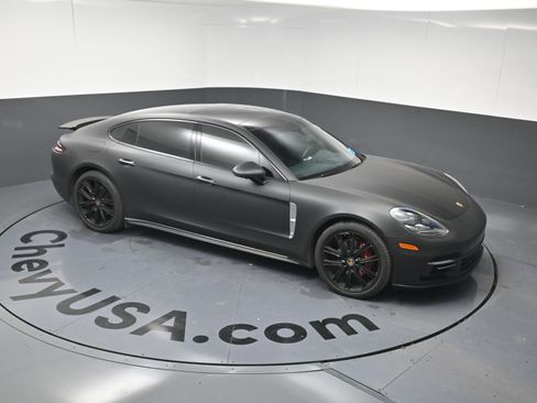 Used 2018 Porsche Panamera 4 Executive image 23